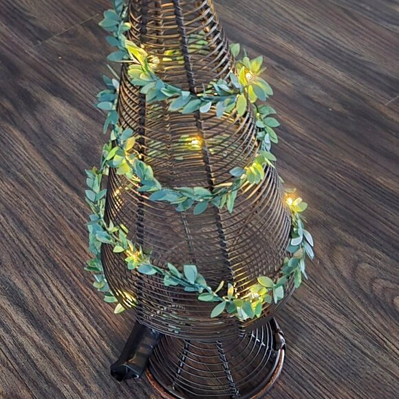 Rustic Christmas Decor Iron Tree with Garland Lights - Picture 4 of 10